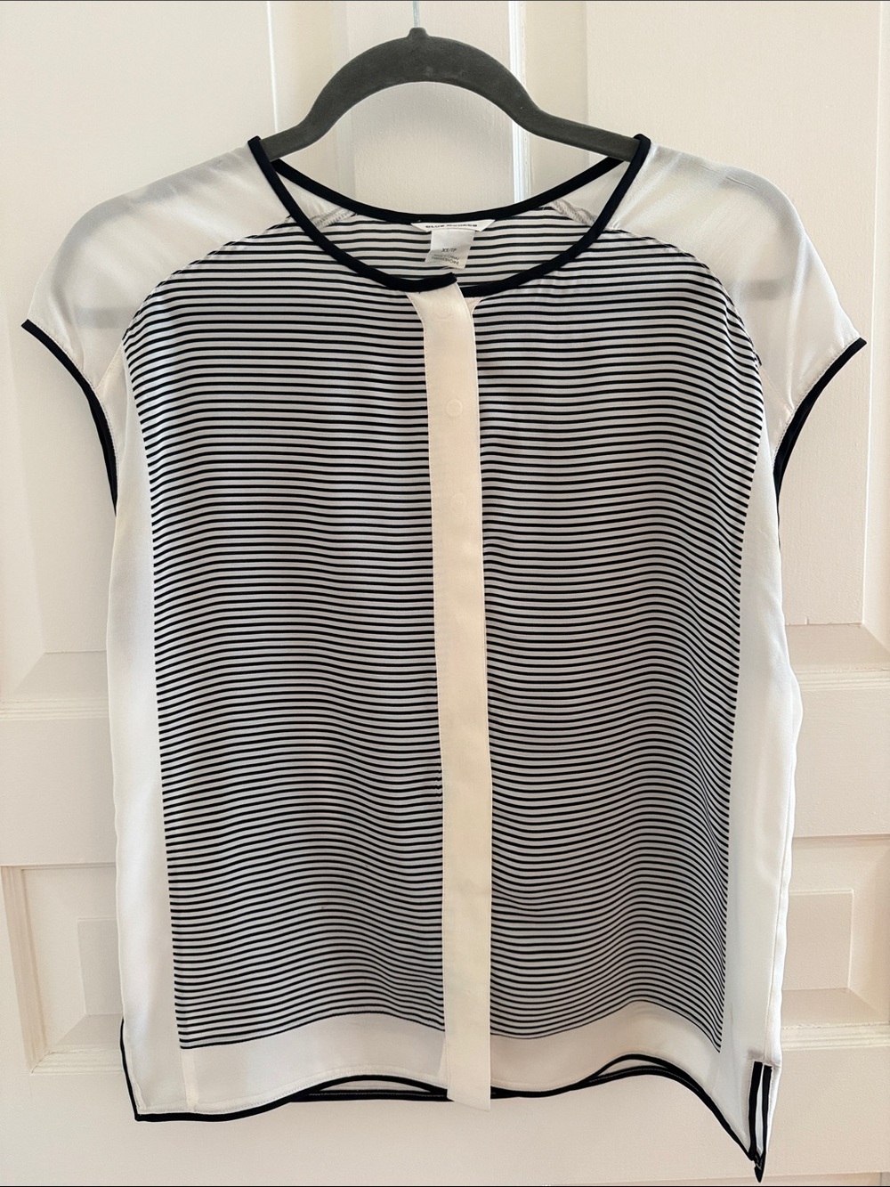Club Monaco Black & White Striped Cap-Sleeve Blouse